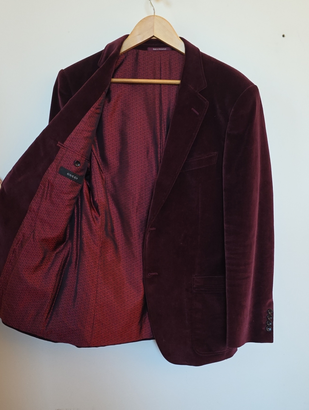 Gucci Men's Deep Wine Velvet Blazer